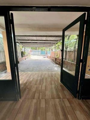 NHÀ 180m2( NGANG 6mx30m) có 1pn sân rộng