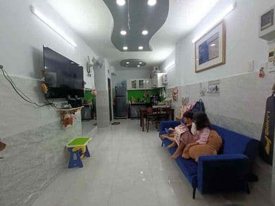 ban Nhà Cầu chánh hưng 4ty