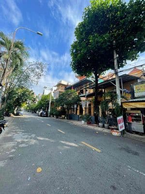 Chủ kẹt Bank bán gấp MTNB Lê Sao. Dt 3.5 x 17m. Nhà cấp 4