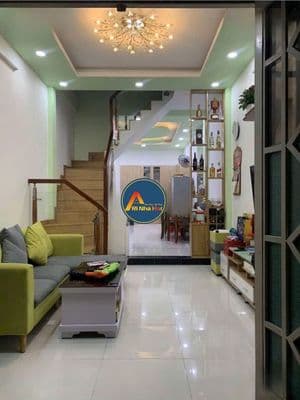 Cho thuê nhà mặt tiền 2pn đường Lý Tuệ quận Tân Phú