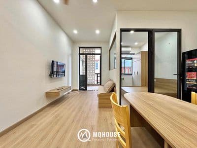 Căn hộ đầy đủ nội thất thang máy