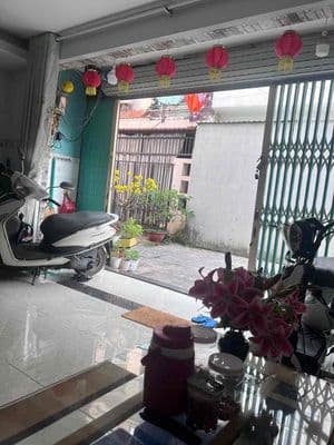 6/8 đường số 2 ( mã lò ) 5x11 , lầu , lững . 3pn . Cho thuê 9tr , cọc