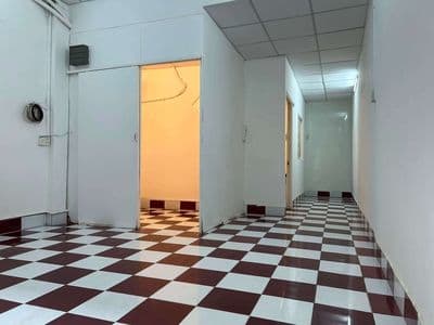 Cho thuê nguyên căn Cấp 4 sạch đẹp. sát mặt tiền đường Nguyễn Du p7 GV