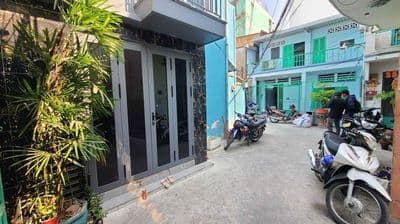 Nhà hẻm trung tâm Quận 6 cần bán