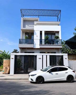 Tôi chính chủ cần bán gấp nhà đẹp vừa ở vừa kinh doan hộ khẩu hoà xuân