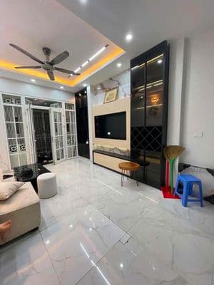 Chỉ 13 triệu – Nhà nguyên căn Cầu Giấy 4T 3PN, nội thất đẹp, Ở ngay.