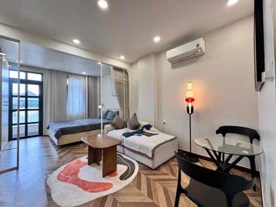 15TR5 • 1PN cao cấp full nội thất • Ban công lớn • Thang máy • 236/43