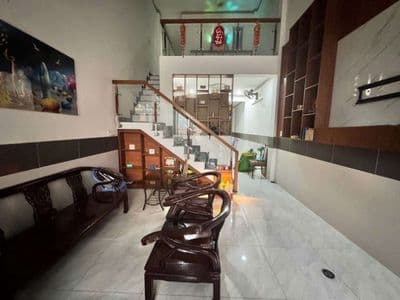 Bán nhà Gác đúc sát lý thì kiên vào 80m. hẽm gần 3m.Nhà đepn vàoở ngay