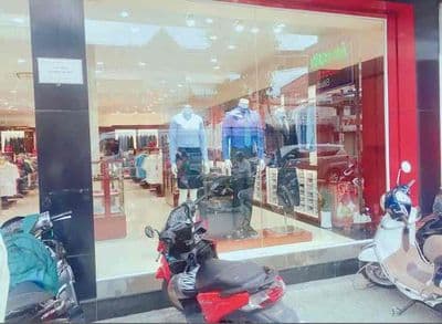570m2. ngang 17m. mở Showroom. siêu thị. …