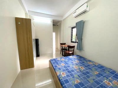 Cho thuê căn hộ studio siêu đẹp cửa sổ thoáng ngay trần thái tông