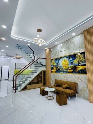 Bán nhà Chiến lược Bình Tân. nhà 2 tầng DT 4mx17,5m giá 6 tỷ