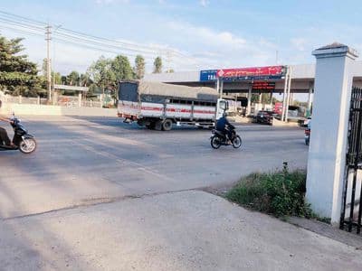 Bán đất sau căn mặt tiền QL13(Ngay Trạm Thu Phí Chơn Thành), dt 300m2