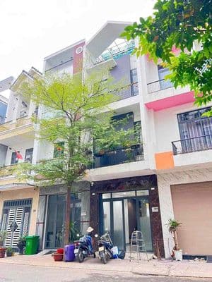 Nhà 1/ Trần Quốc Tuấn P1(5x20m) 2Lầu ST 3PN.4WC Full Nội Thất