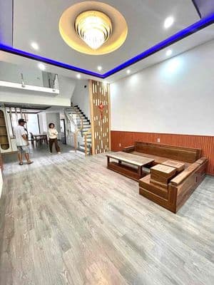 Cho thuê nhà 3 tầng đường phi bình - gần cầu trung lương- nội thất đủ