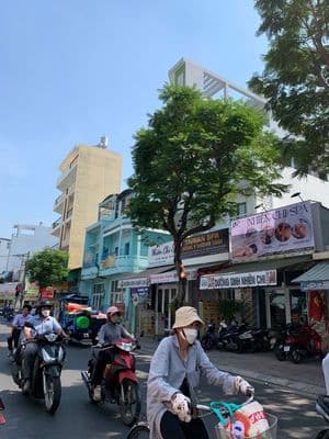 Chính chủ lâu năm nhà phạm văn chí ngay chợ bình tiên đông đúc q6