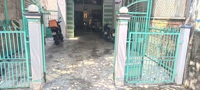 Cần bán gấp nhà nền lớn nằm gần chợ p8