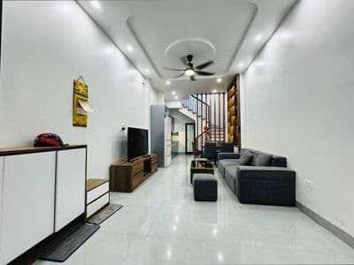 Nhà 6 tầng đẹp lung linh gần đh thương mại, ko quy hoạch, chỉ 7 tỷ