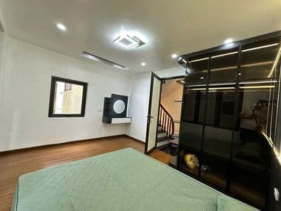 Bán nhà mặt phố 21.6m2 full nội thất, 5.95 tỷ