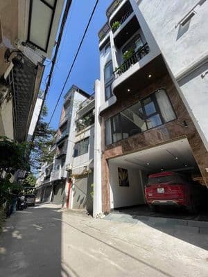 Bán nhà phân lô 7 tầng Phố Tư Đình, Long Biên, full thang máy