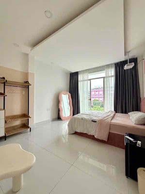 Trống lại căn studio full nội thất bancol mới 100% nguyễn ảnh thủ
