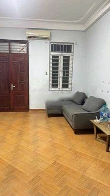 Cho thuê nhà Ngõ 96 Võ Chí Công, Cầu Giấy, 34.5m2 x 4 tầng