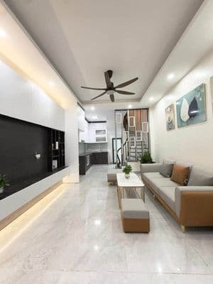Bán nhà 35m2 Dương Văn Bé, Vĩnh Tuy, 5 tầng, full nội thất