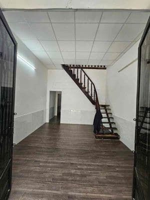 Nhà nguyên căn 4*12m 1lầu 3pn 2wc hxh phan huy ích