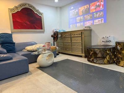 Nhà full nội thất mới 1 Trệt 1 Lầu 8x5m 2 Phòng Hẻm Bến Vân Đồn