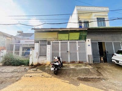 Cho thuê kho, xưởng - mặt tiền đinh văn gió - đường ama thao vào 150m
