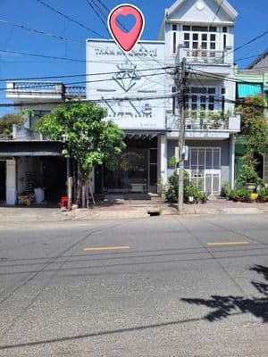 Nhà mặt tiền trung tâm thành phố