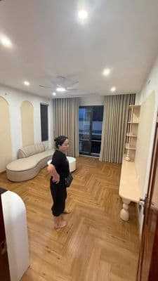 Cho thuê nhà Ngõ 203 Kim Ngưu - 40m2 - 6 tầng thang máy