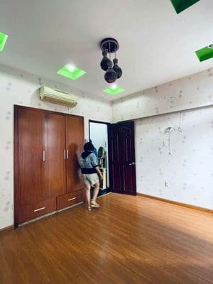 Nhà nc mới đẹp 2 lầu st 2pn 3vs hoàng hoa thám p6 bình thạnh