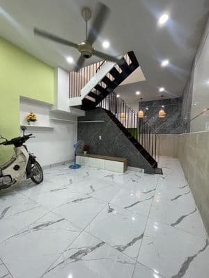 Bán nhà Quận 11 giáp Quận 5 Q.10 chỉ 3. Tỷ hơn 34m2 2 tầng
