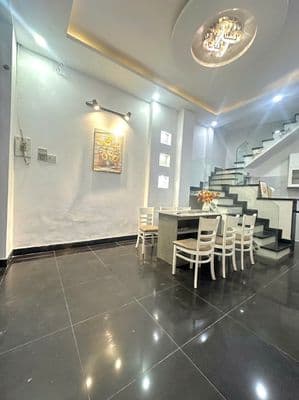 Nhà cực đẹp full NT, HXT Nguyễn Xí, Bình Thạnh 3PN 4WC 18tr tiện ra SB