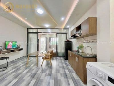Căn hộ 1pn máy giặt riêng 47m2 ban công tách bêp full nội thất