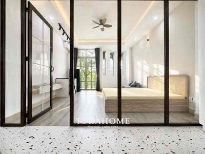 CH 1PN tách bếp rộng hơn 50m2 balcon ngay gần cây xăng Lê Văn Sỹ