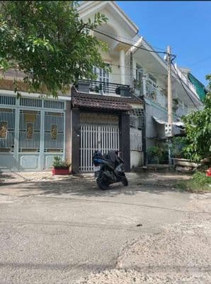Cho thuê nhà giáp làng đại học