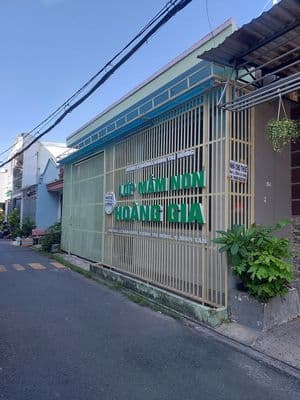 Cho thuê nguyên căn 8x20m có gác lửng 305/38 Lê Văn Quới