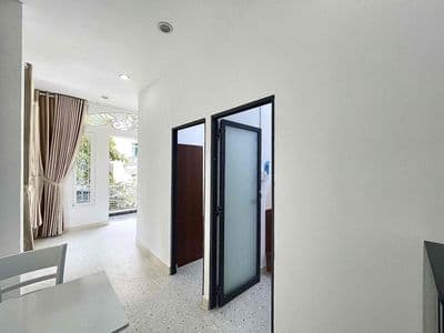Trống sẵn ở liền 2PN ban công máy giặt riêng sát sân bay cho nui pet