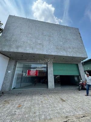 Cho thuê mbkd mặt tiền phạm văn chiêu 10x32m trống suốt- siêu đẹp
