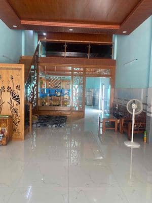 cho thuê nhà mới tinh 2/ quách điêu gần lê thị dung vla gác lửng 2p