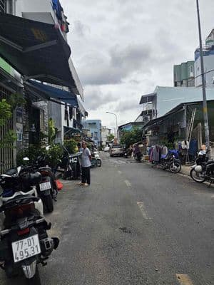 Mặt tiền đường kết nối chợ Bà Chiểu và Trường Sa, tiện kinh doanh