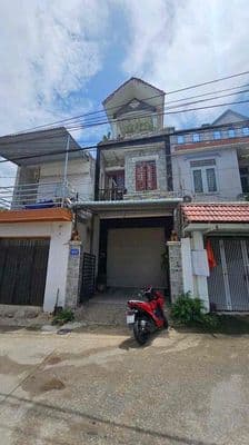 cho thuê nhà 1 trệt 2 lầu gần ngã 3 cây lơn - Đông Hoà