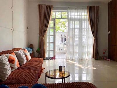 386 cho thuê nhà 2 tầng mặt tiền nguyễn thuật