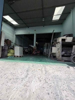 Kho xưởng 400m y hình đường lê văn quới