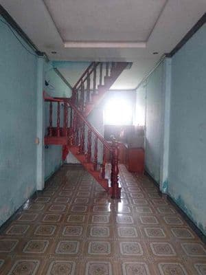 cho thue dt -3x10-1lau-2p-2wc hem 5m dien chinh nuoc dach ấp 3vlb