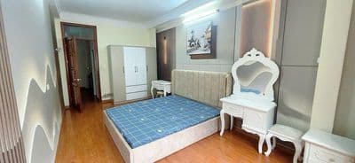 nhà ngõ 6 đường 800A, 43m x5T ngõ ô tô