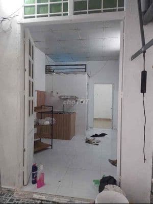 (4tr5) Cho Thuê Nhà Nguyên Căn đường 475 - Gần Đỗ Xuân Hợp PLb Q9