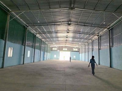 Mặt tiền kho xưởng ql1a ( 420m2 ) container 24/24