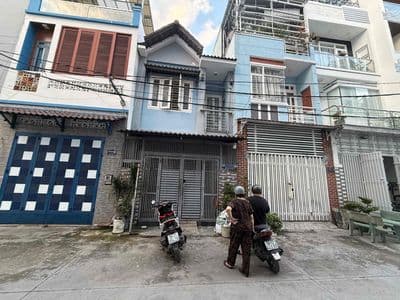 Nhà 7 triệu 3pn xe hơi 2279 ở liền